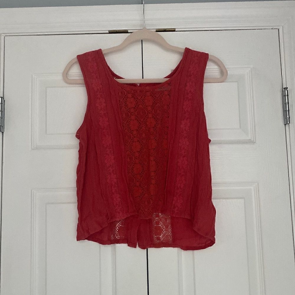 Anthropologie Kimchi Blue lace crop top